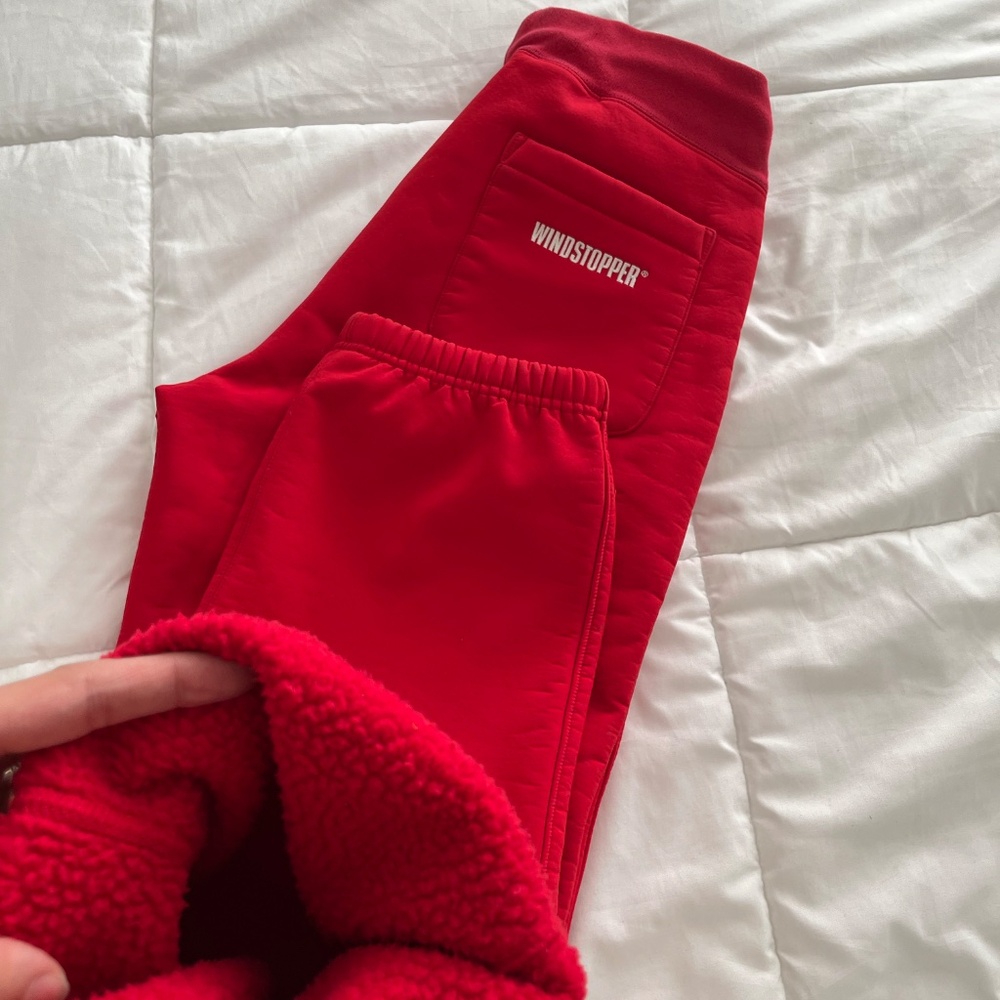 Supreme 'Windstopper' Sweatpants